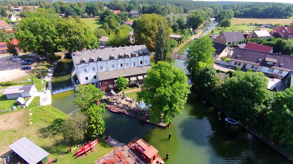 Seehotel Zum Loewen Strasen Екстериор снимка